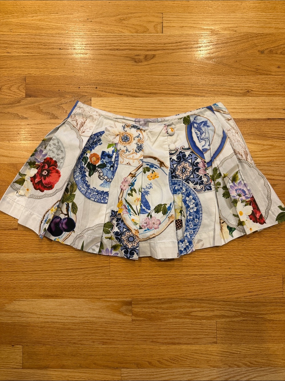 NWT Maeve White Pleated Skort with Blue Porcelain & Floral Print